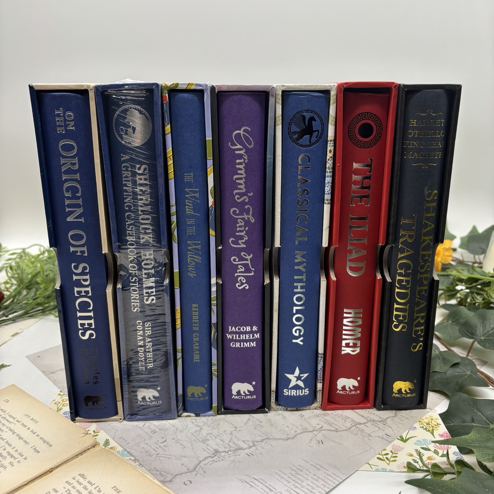 Set of 7 Illustrated Books with Slipcases Arcturus Publishing