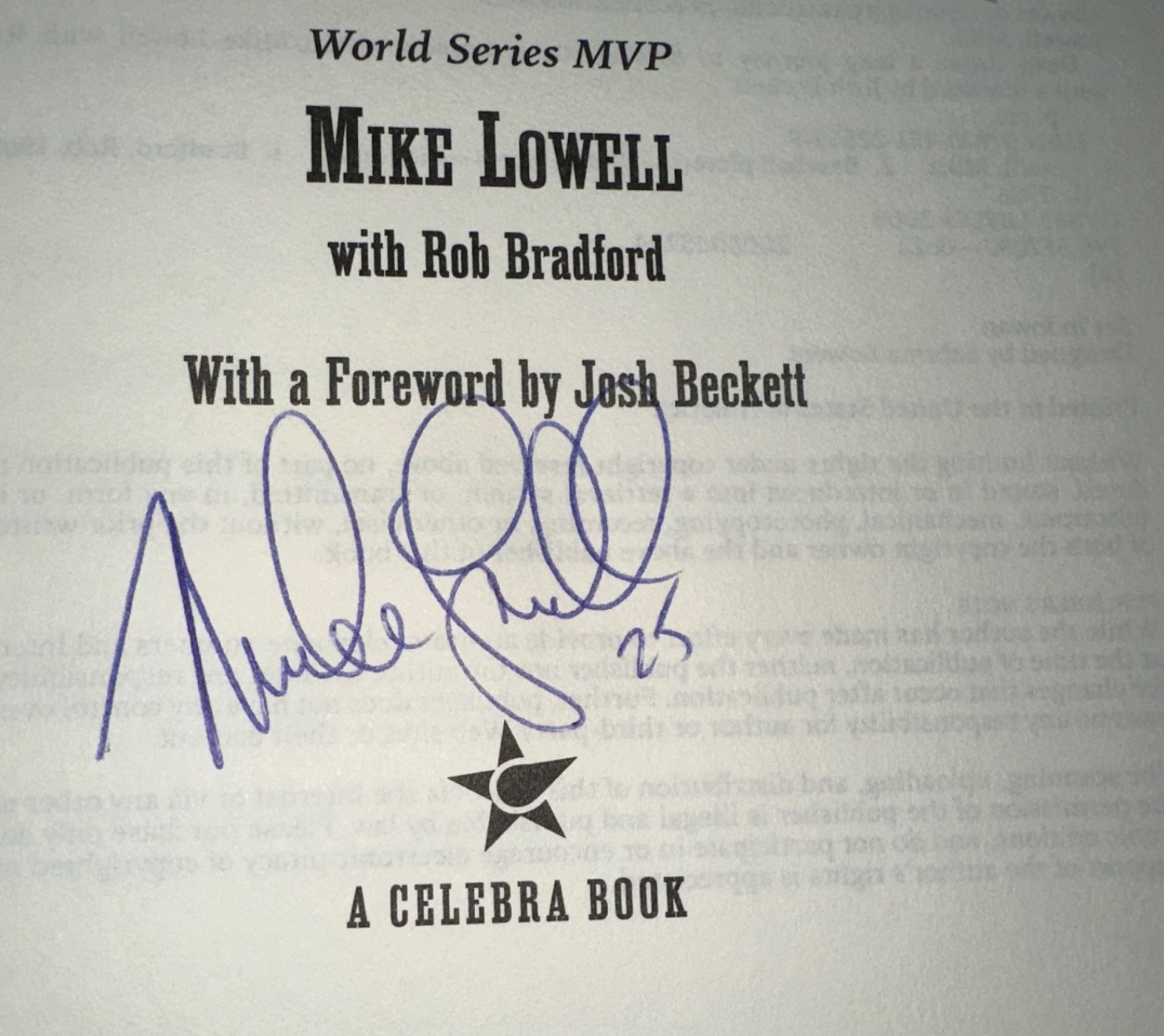 MIKE LOWELL SIGNED BOOK AUTOBIOGRAPHY DEEP DRIVE BOSTON RED SOX 2007 WS