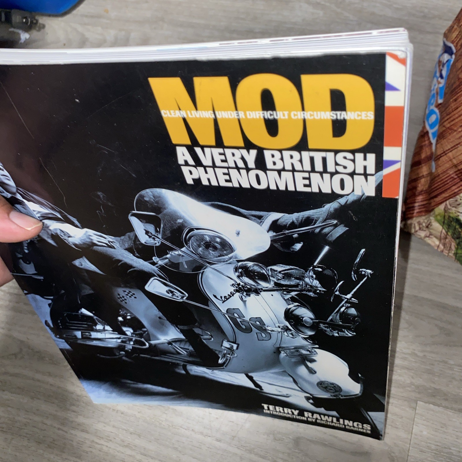 Mod : A Very British Phenomenon by Terry Rowlings 2000 Trade Paperback