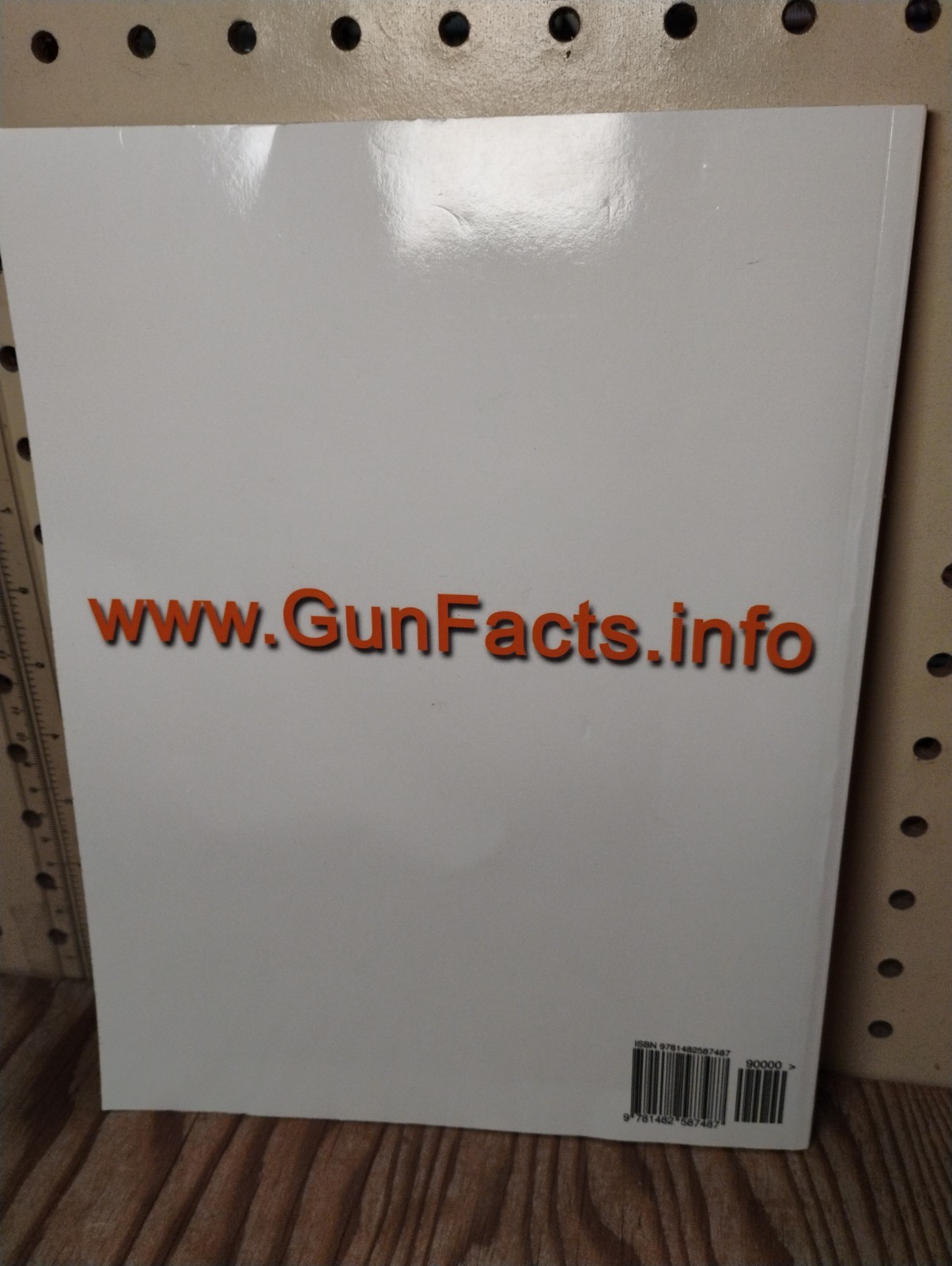 GUN FACTS Version 6.2 Copyright 2013, Guy Smith