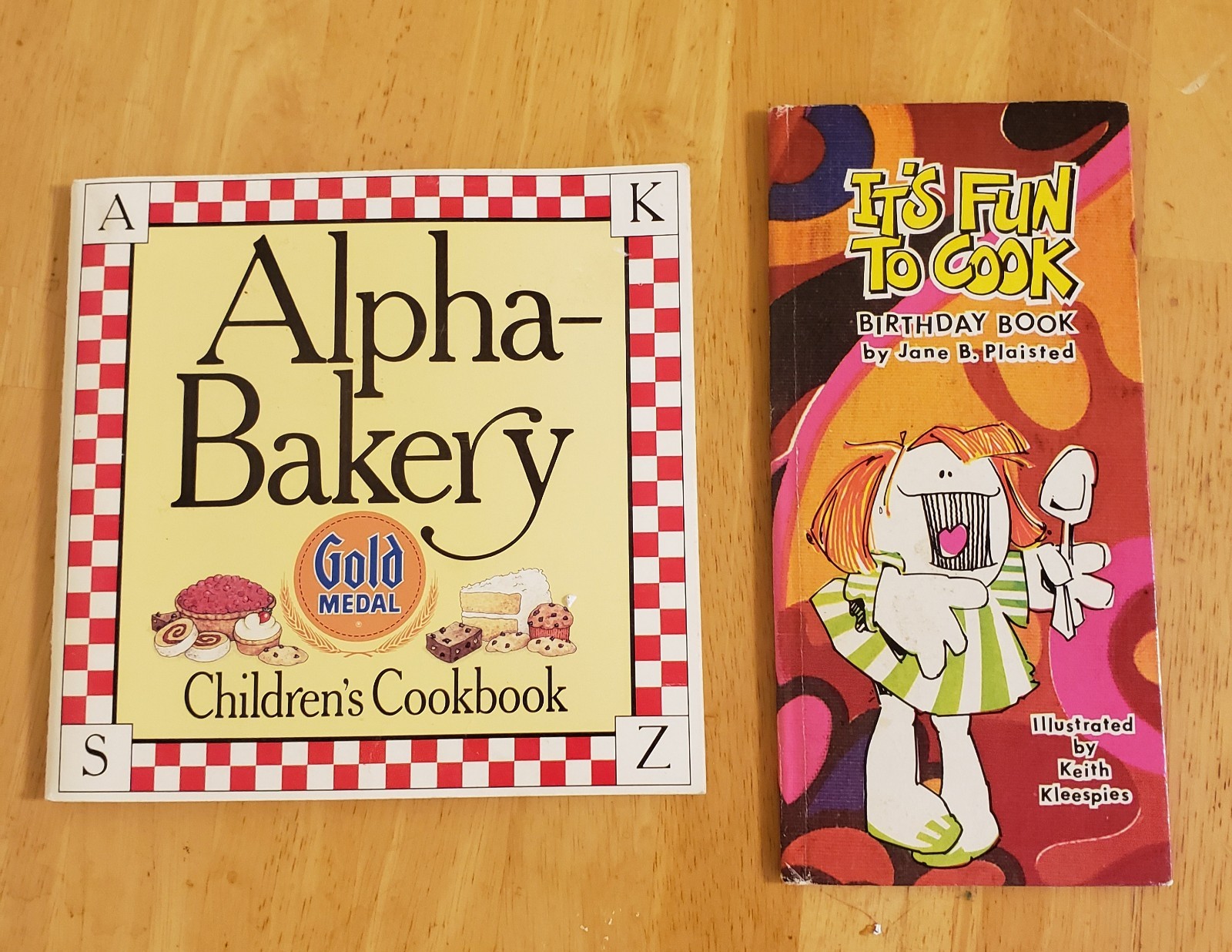 Lot Of 2 Gold Medal Flour Alpha Children’s Cookbook & Birthday Greeting Vintage
