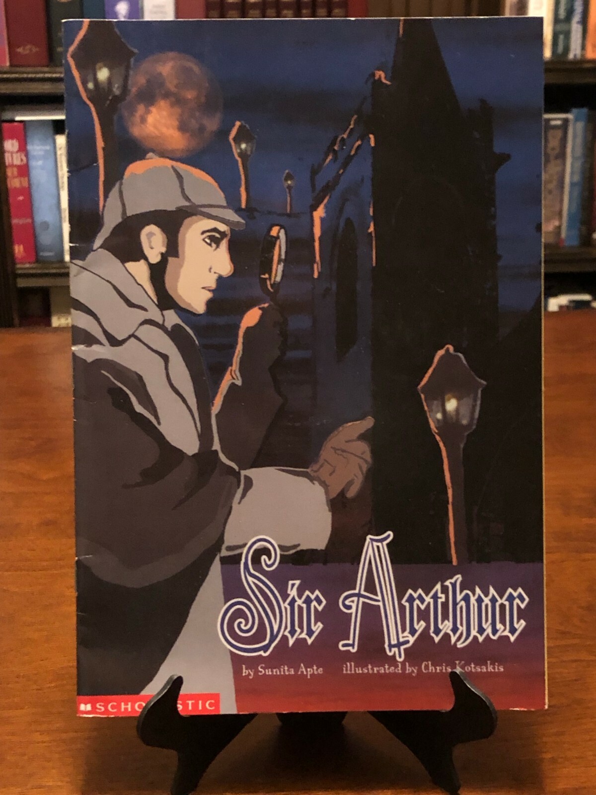 SIR ARTHUR by Sunita Apte (Sherlock Holmes Reader) LIKE NEW