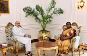Modi Amit Shah meet President Droupadi Murmu 2025